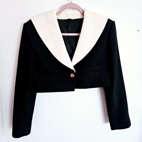 Vintage Jackets & Blazers - Wool Black and White Cropped Blazer